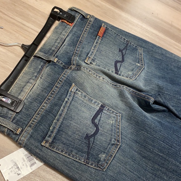7 For All Mankind HW Bootcut Jeans - Picture 6 of 11